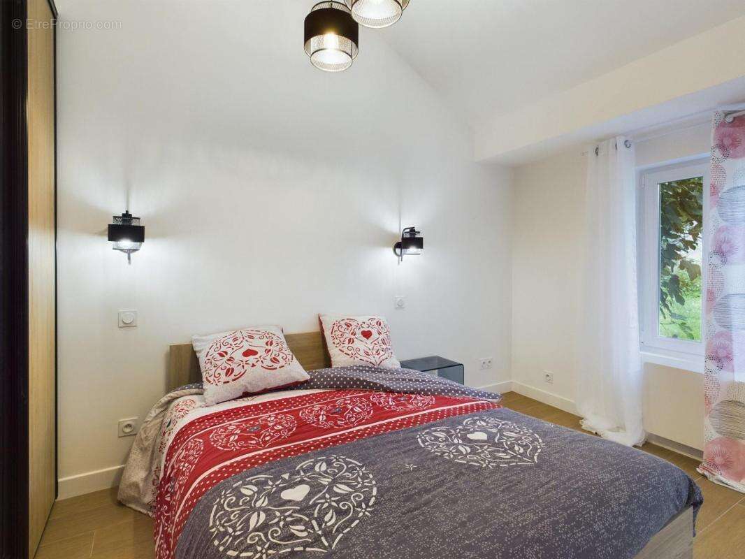 Appartement à AIX-EN-OTHE