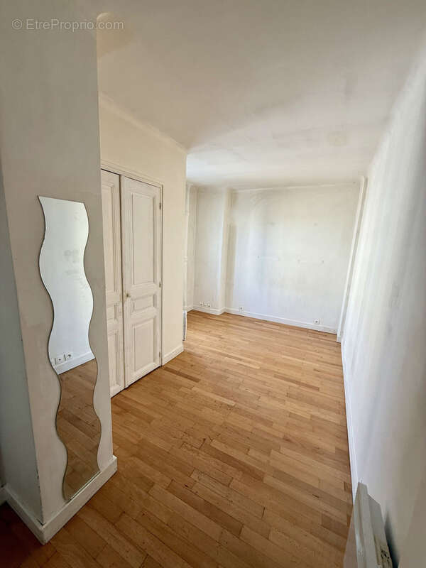 Appartement à PARIS-20E