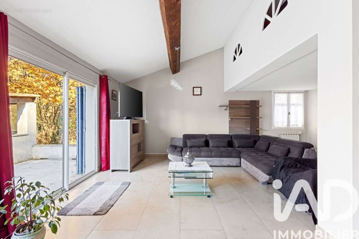 Photo 8 - Maison à JOUQUES