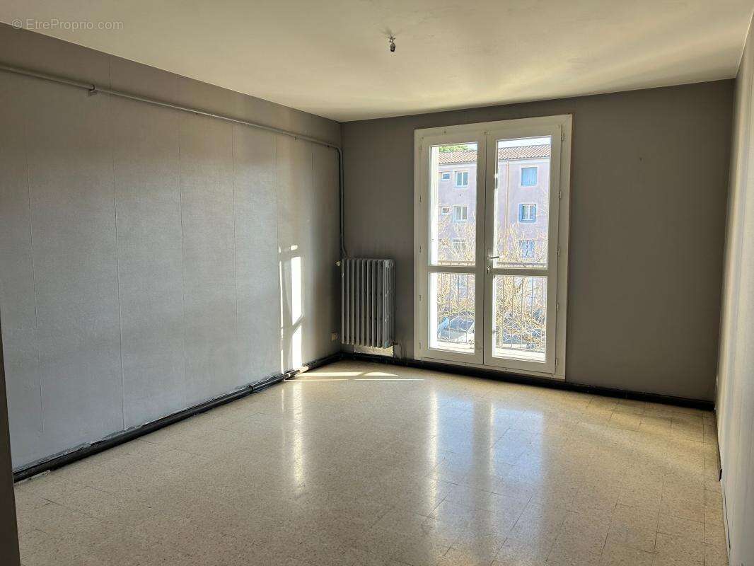 Appartement à VAISON-LA-ROMAINE