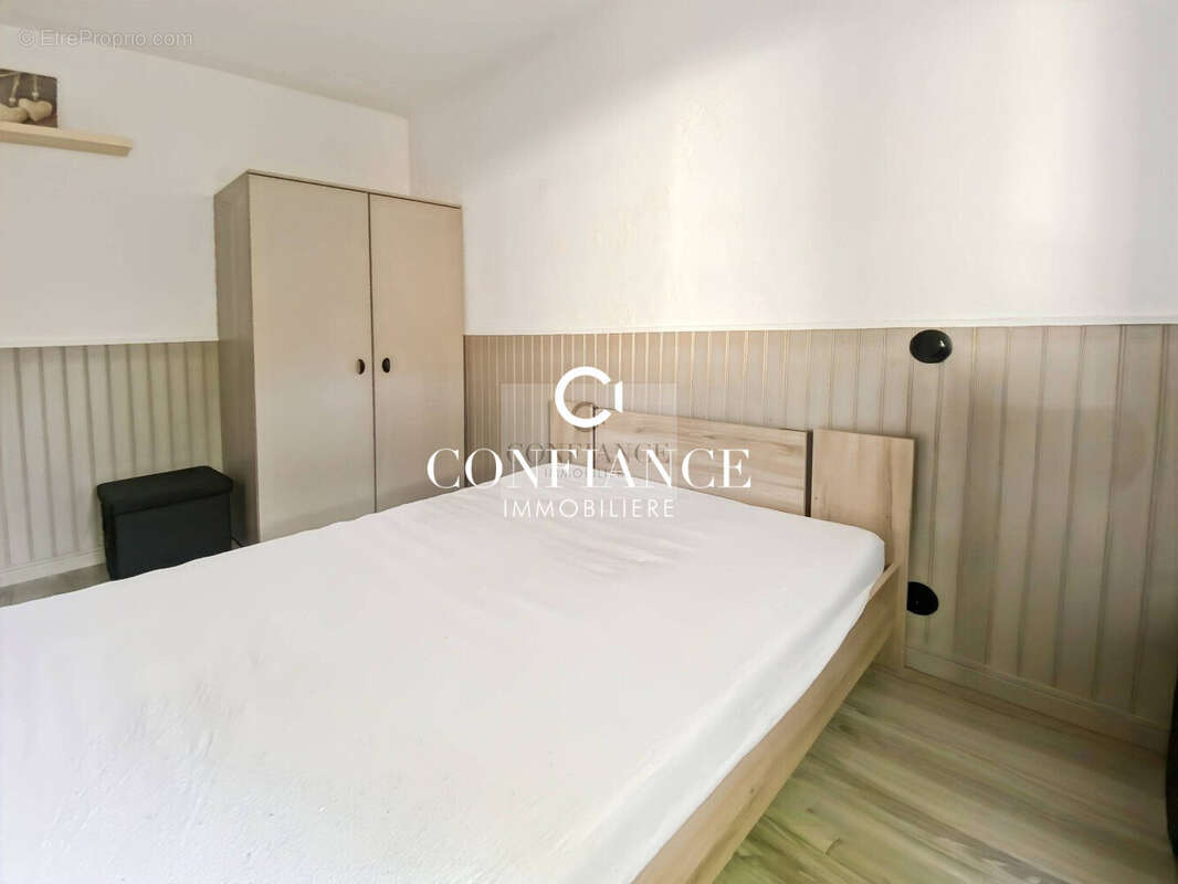 Appartement à EZE