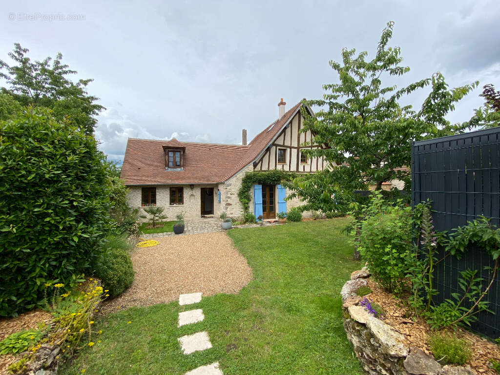 Maison à MONTFORT-L'AMAURY