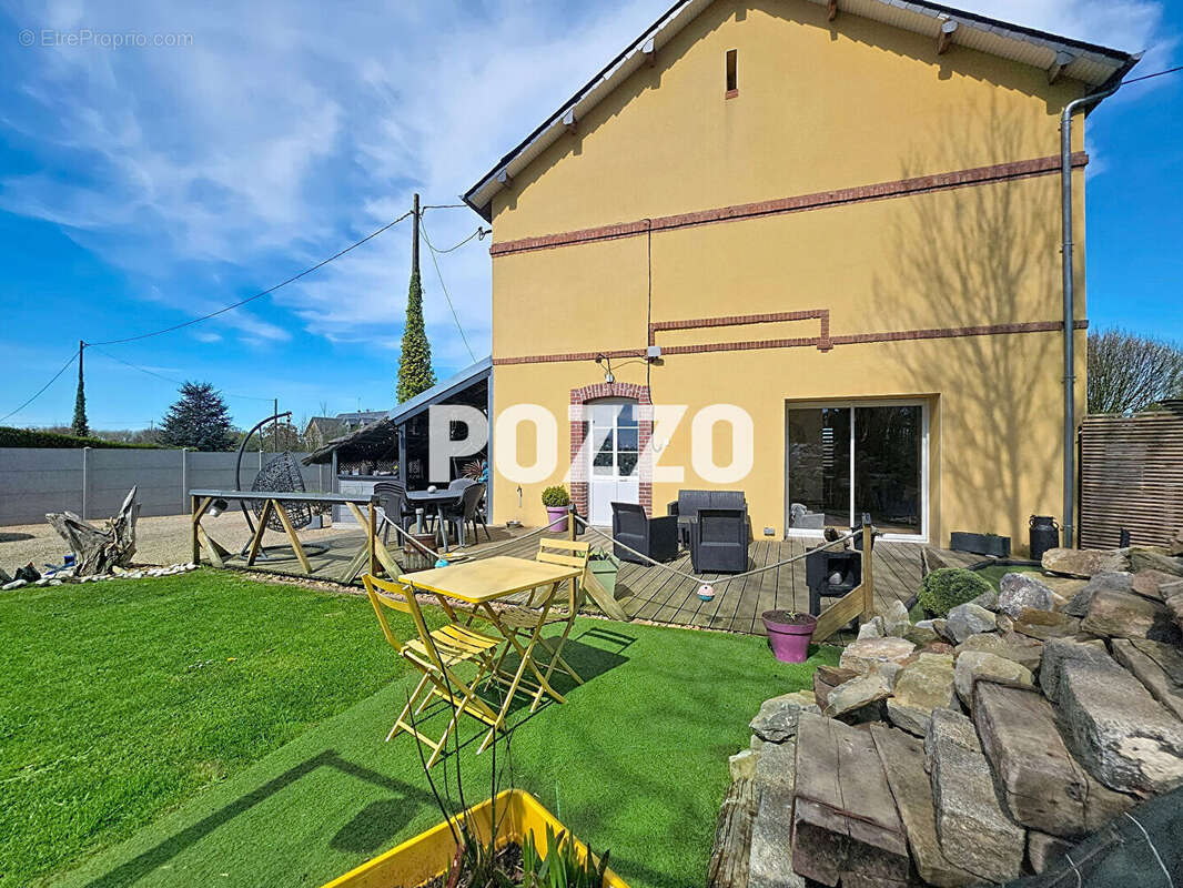 Maison à QUETTREVILLE-SUR-SIENNE