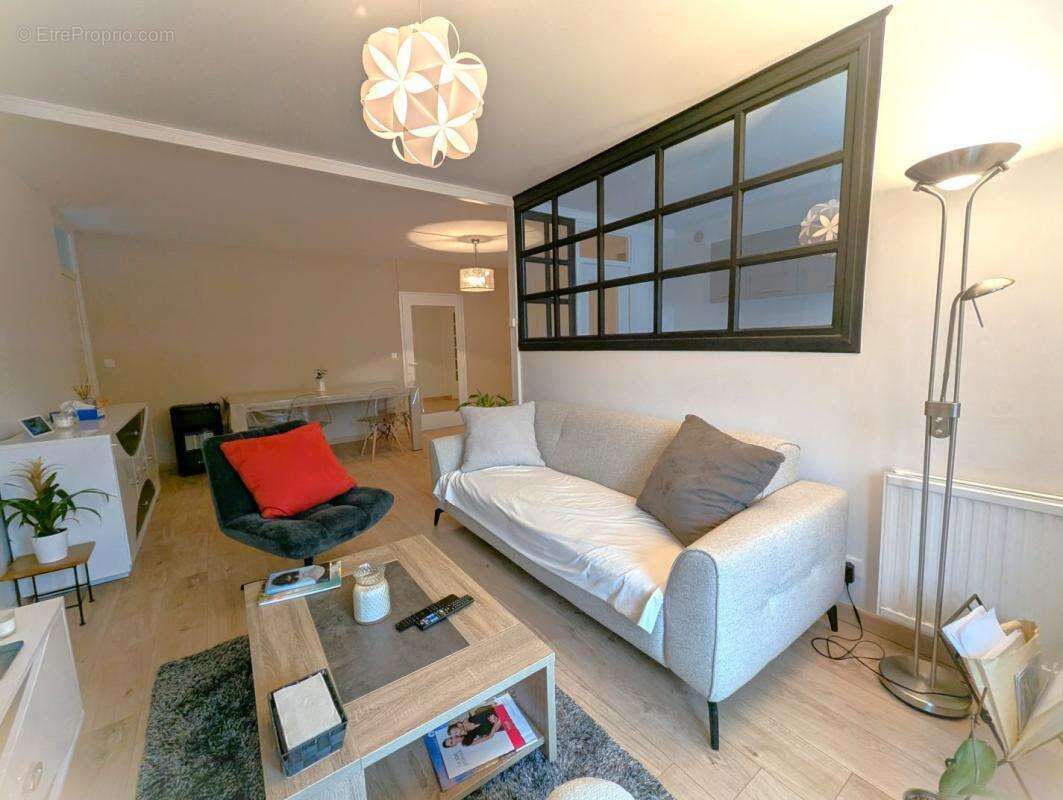 Appartement à RIORGES