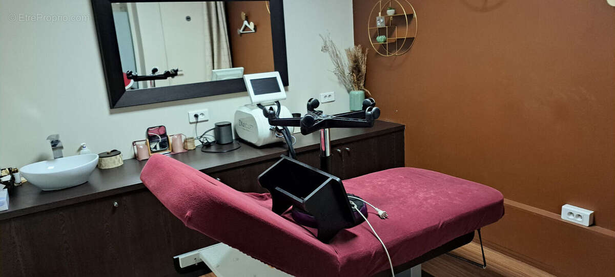 Autre à SAINT-CYR-L'ECOLE