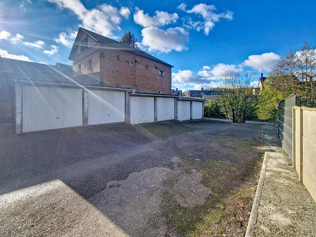 Immeuble de rapport - photo 2