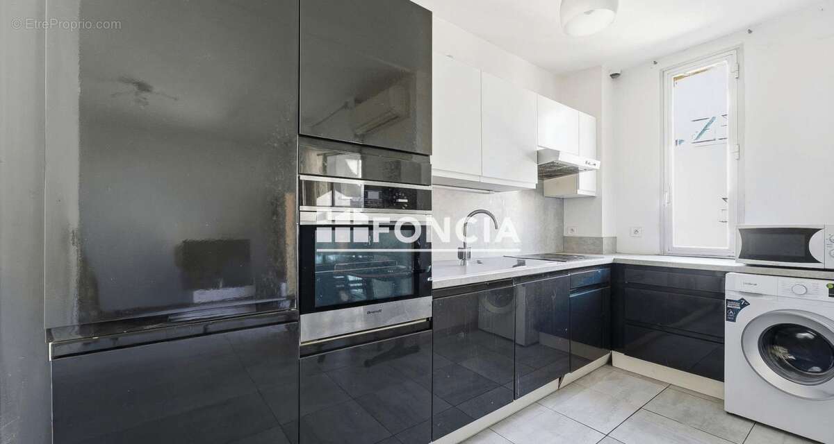 Appartement à VILLENEUVE-LOUBET