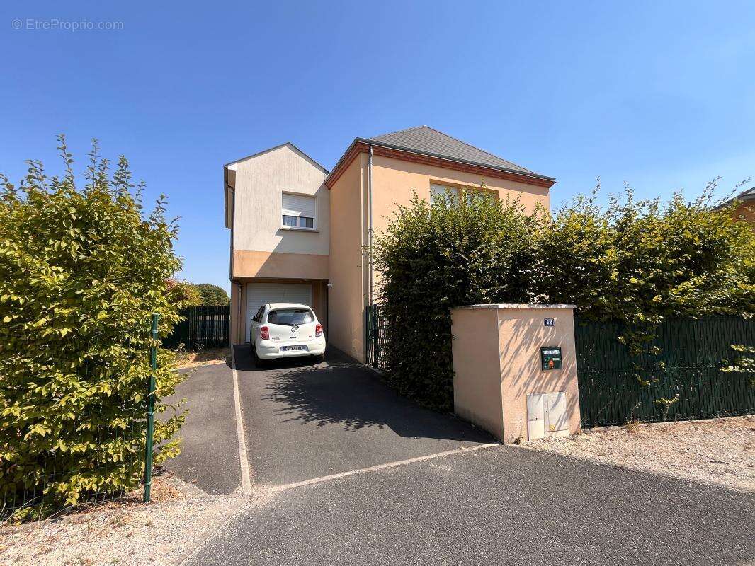 Maison À Vendre à 5 minutes d'Orléans centre - photo 13