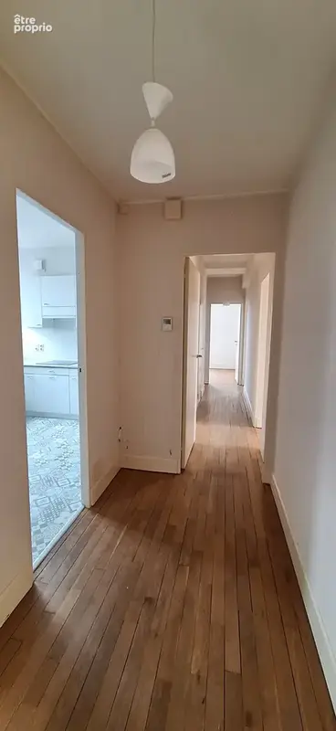 T3 lumineux avec 2 balcons, cave et cellier en centre-ville - photo 2