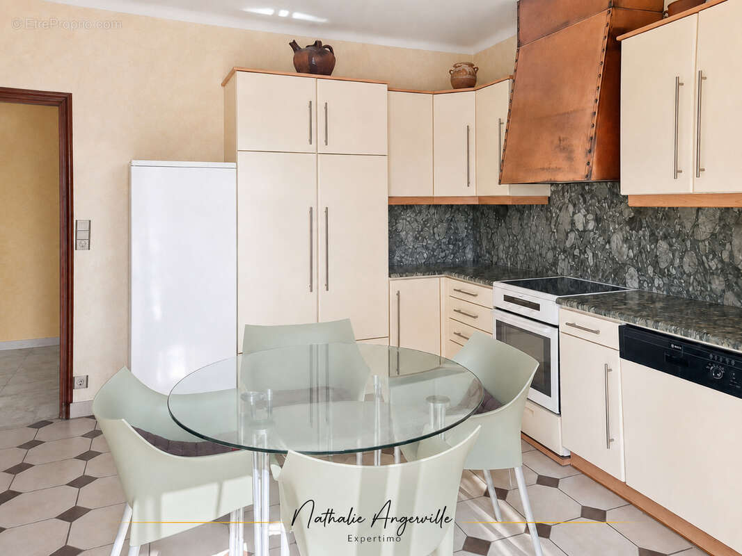 La Primaube   Maison 205 m2, potentiel 3 logements, terrain 1 817 m2 - photo 2