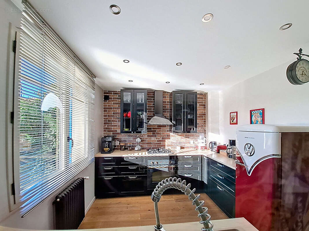 Maison à VILLENEUVE-LE-COMTE