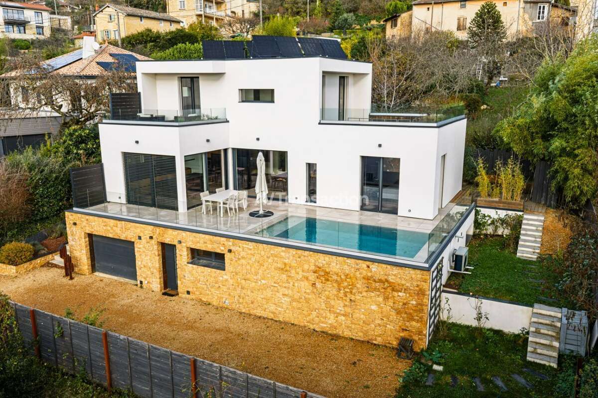 Maison à SAINT-CYR-AU-MONT-D'OR