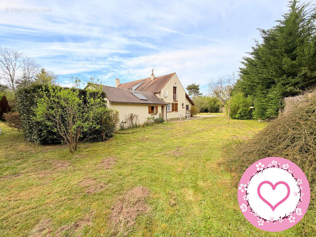 Maison à BRAY-EN-VAL