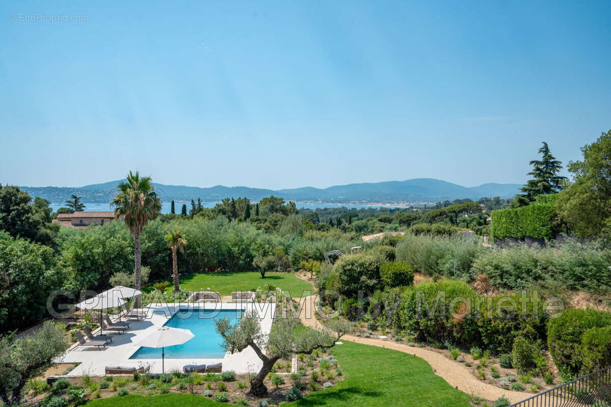 Maison 313 m² à Grimaud  - photo 6