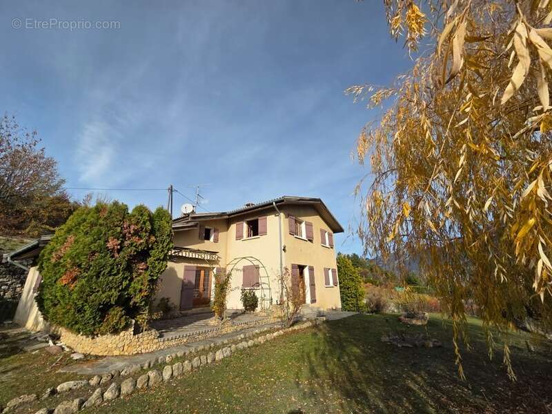 Maison à EMBRUN