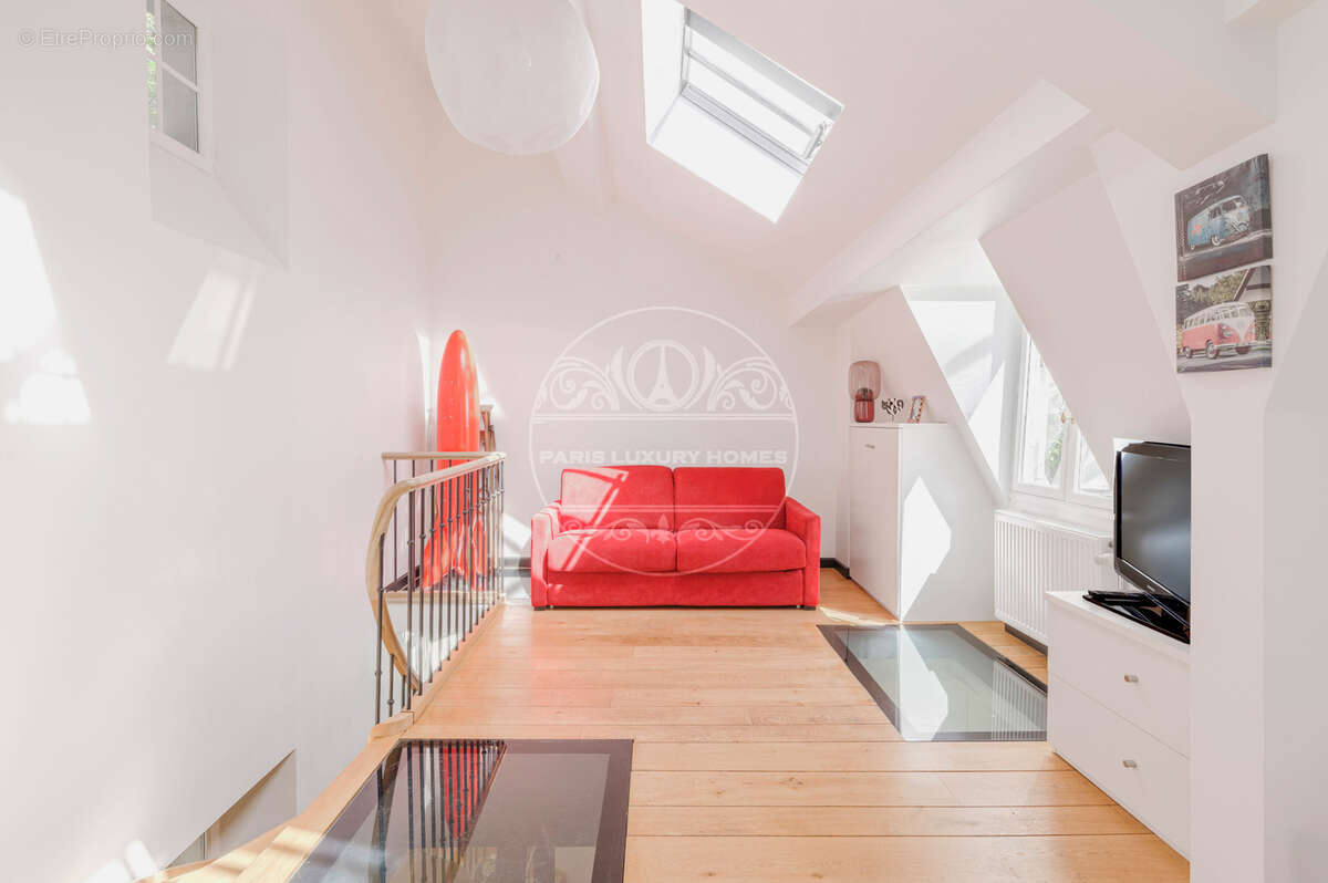 Appartement à PARIS-2E