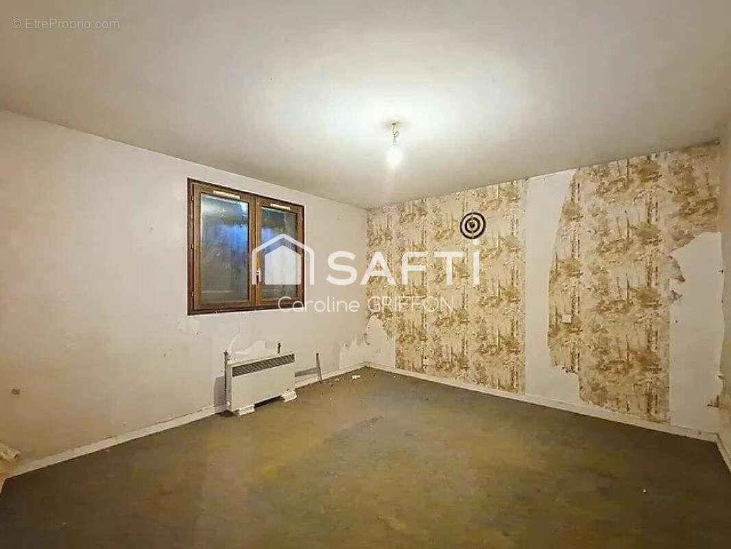 Photo 8 - Maison à LA ROMAGNE