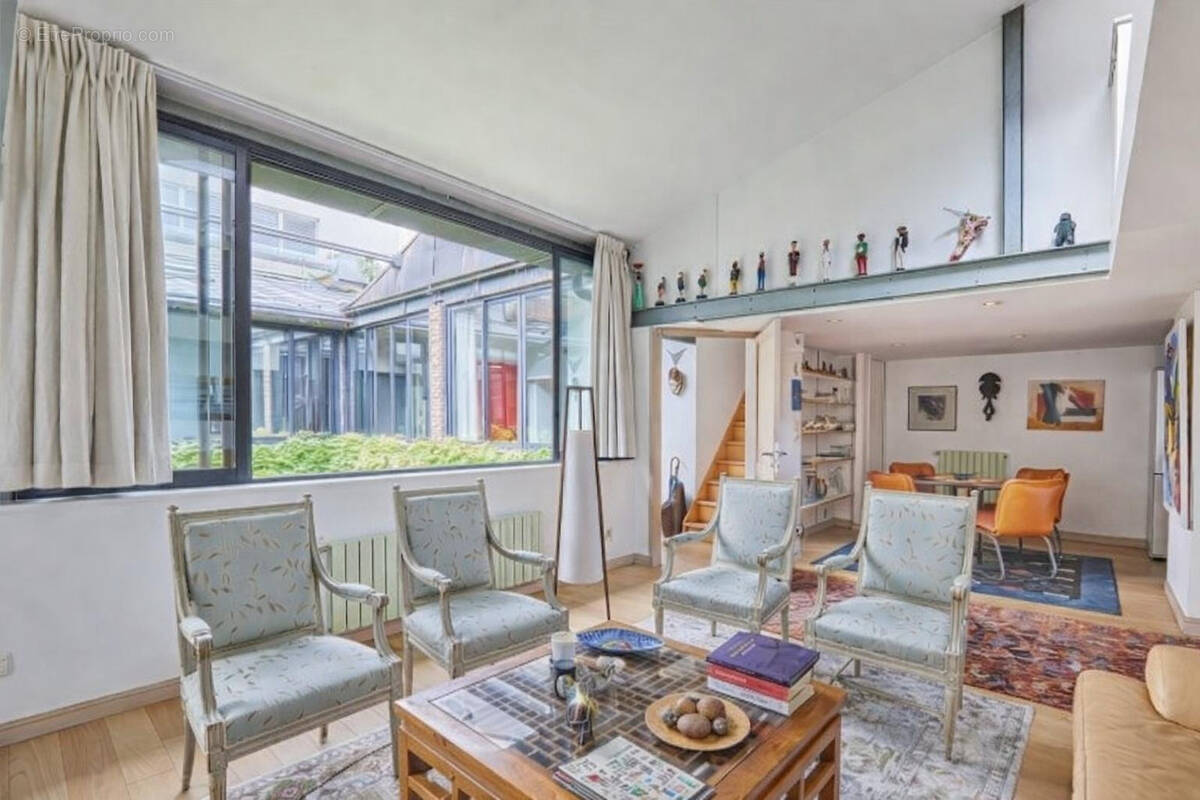 Appartement à PARIS-11E