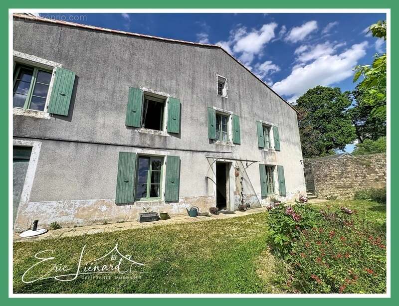 Maison à PAMPROUX
