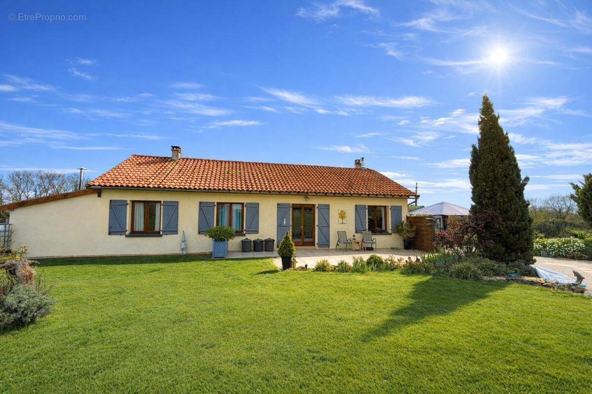Maison à CHATAIN