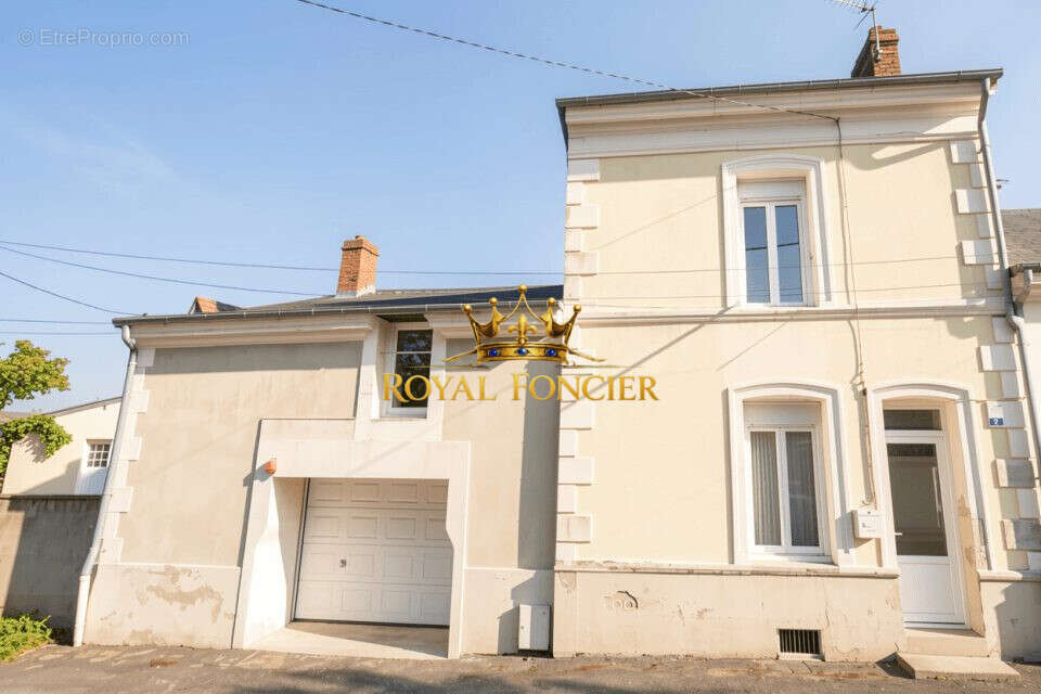 Maison à CHATELLERAULT
