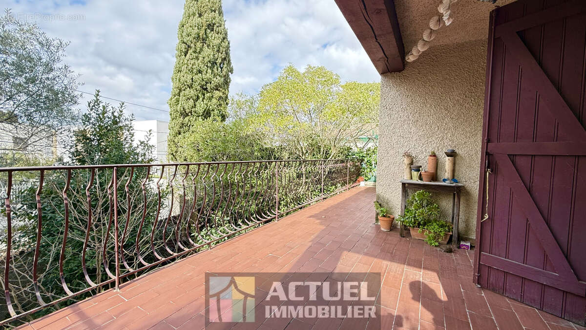 Grande maison sur Alco. - photo 5