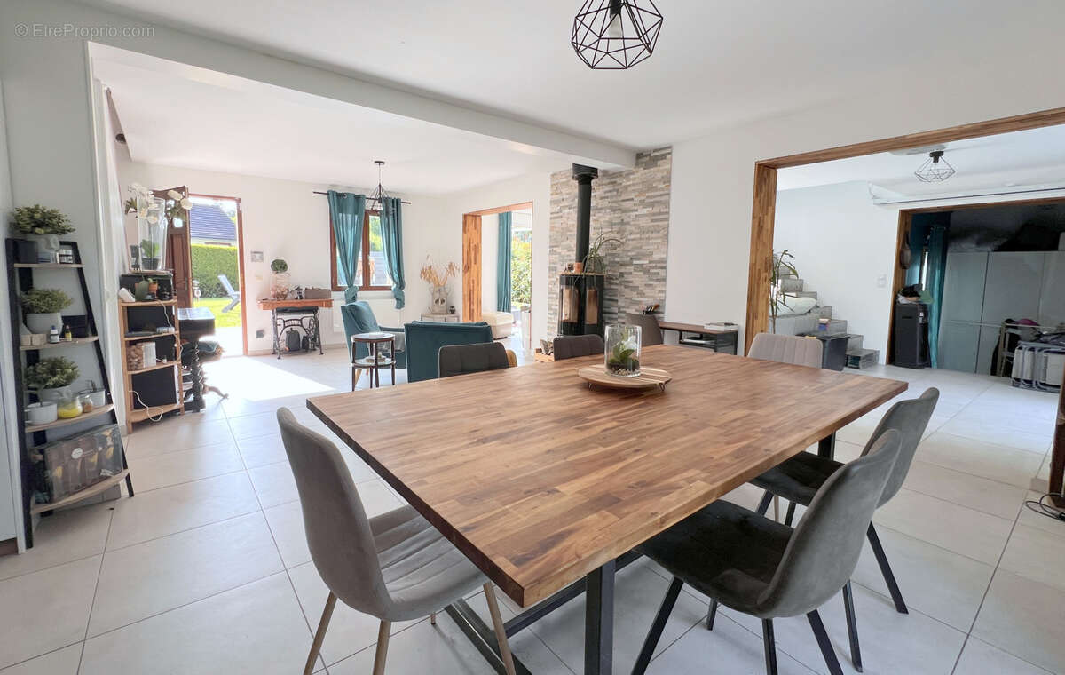 Maison à ABONDANT