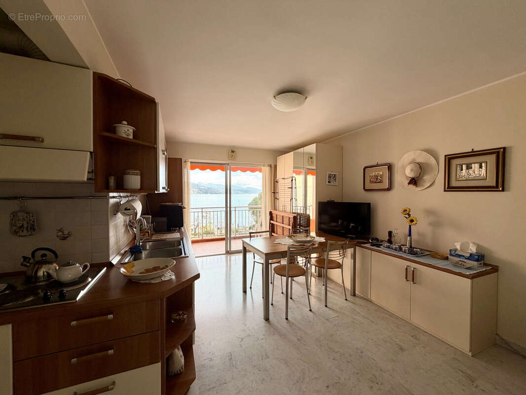 Appartement à ROQUEBRUNE-CAP-MARTIN