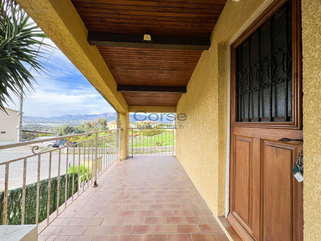 Maison à BASTELICACCIA