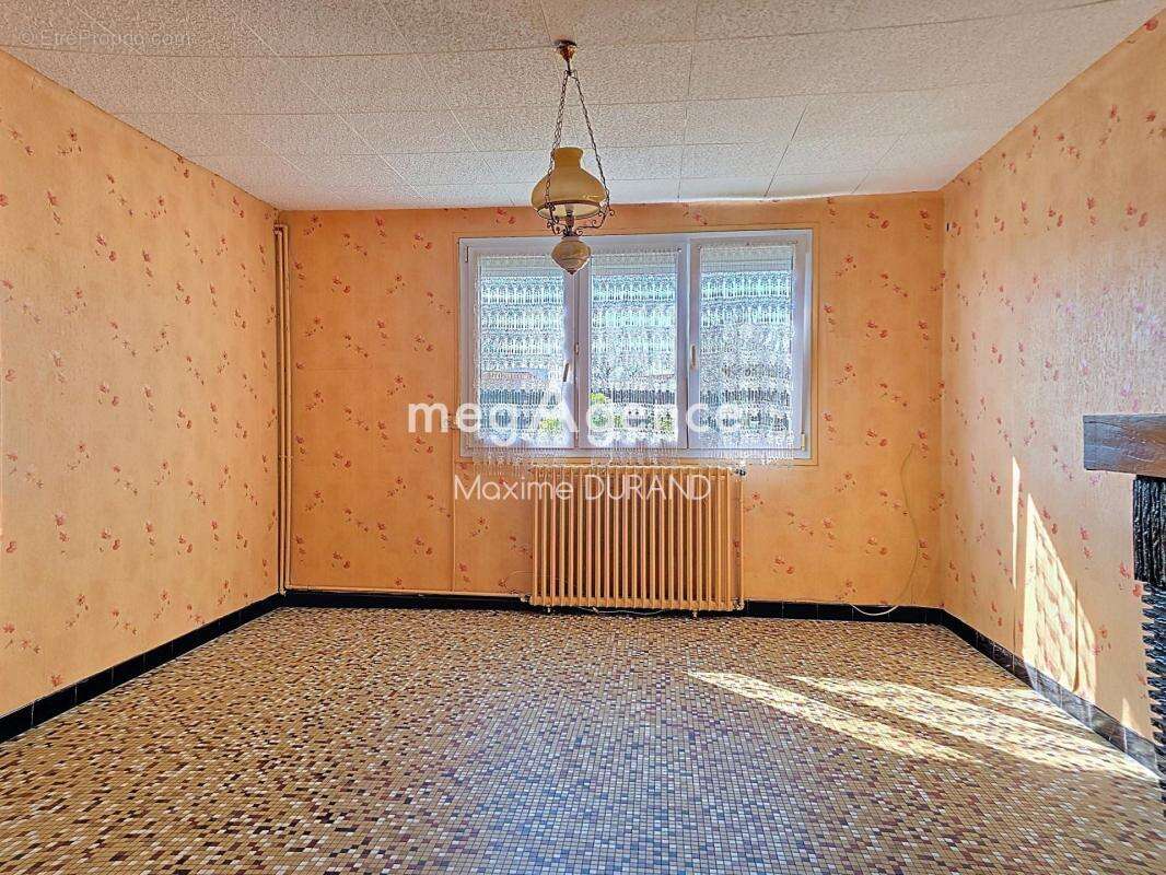 Maison à LA ROMAGNE