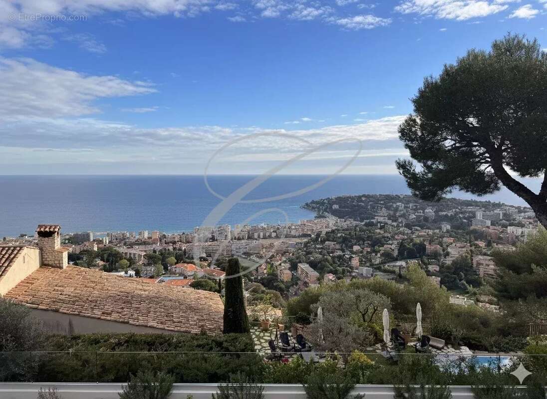 Maison à ROQUEBRUNE-CAP-MARTIN