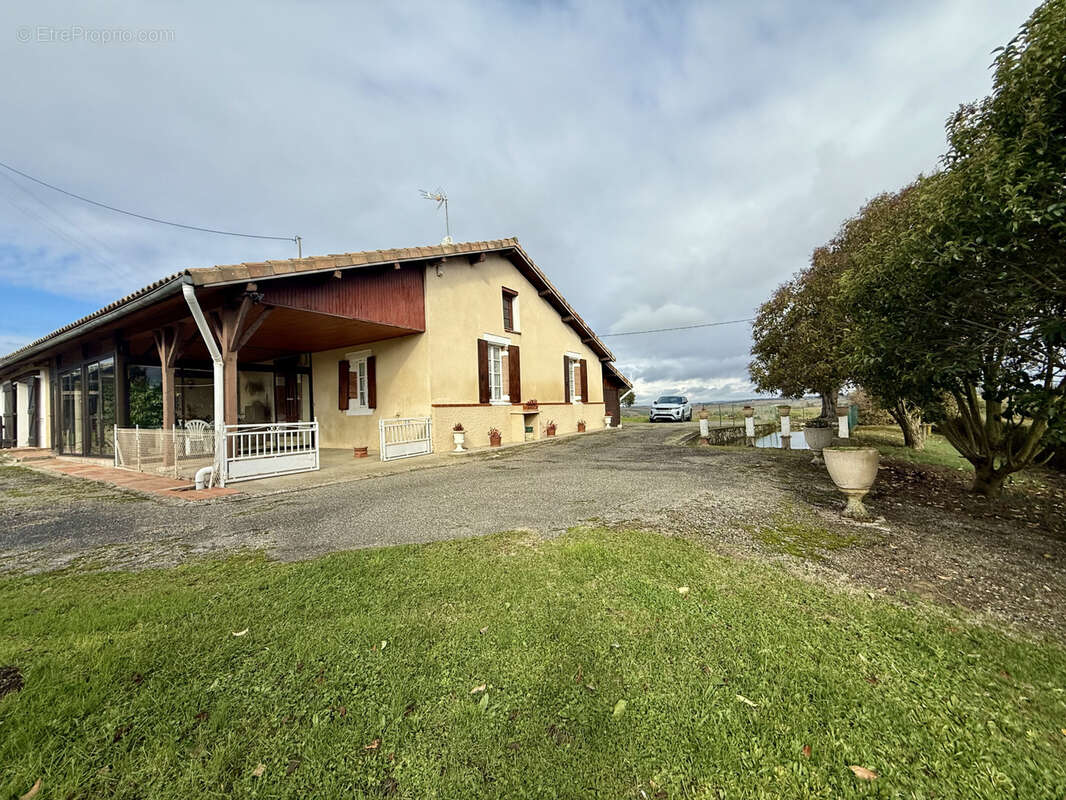 Maison à L&#039;ISLE-JOURDAIN