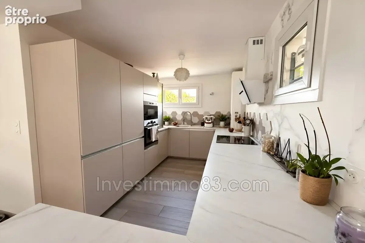Maison 3 pièces 95 m² à vendre à Trets (13530) - photo 4