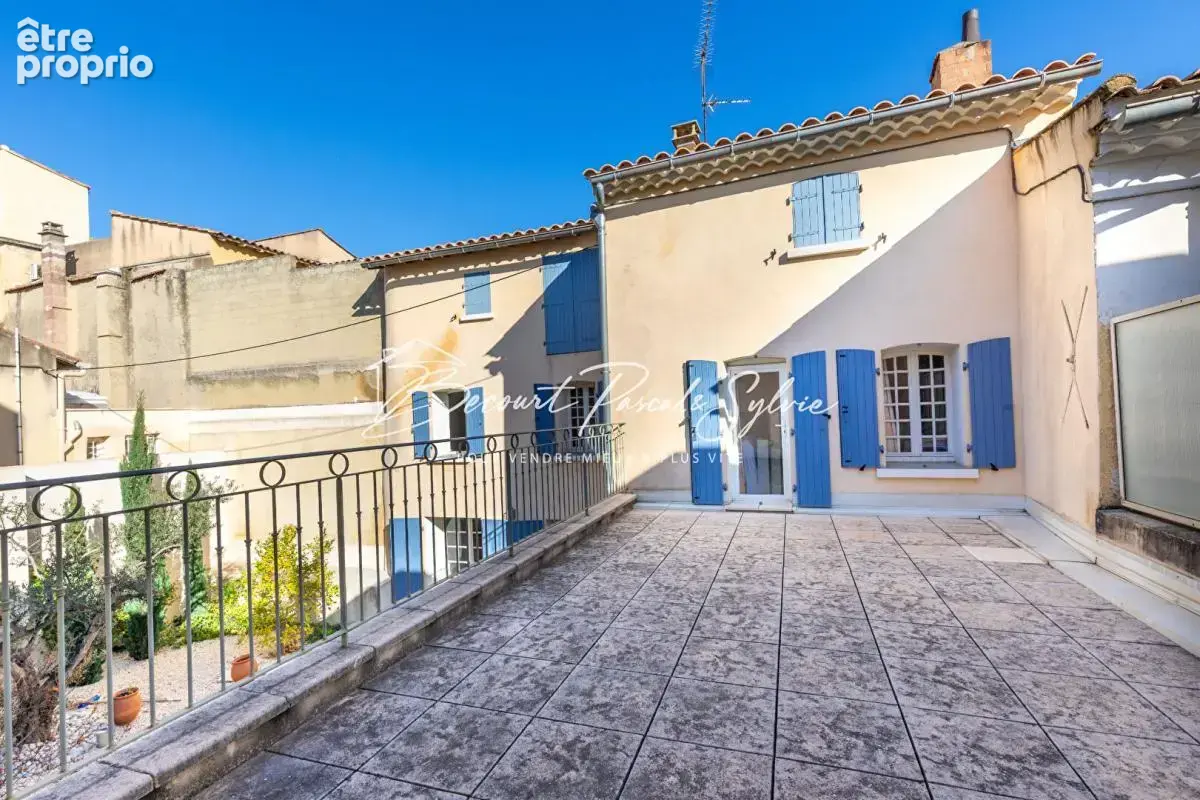 Rare - avec potentiel - maison de caractère avec cour intime, terrasses - photo 5