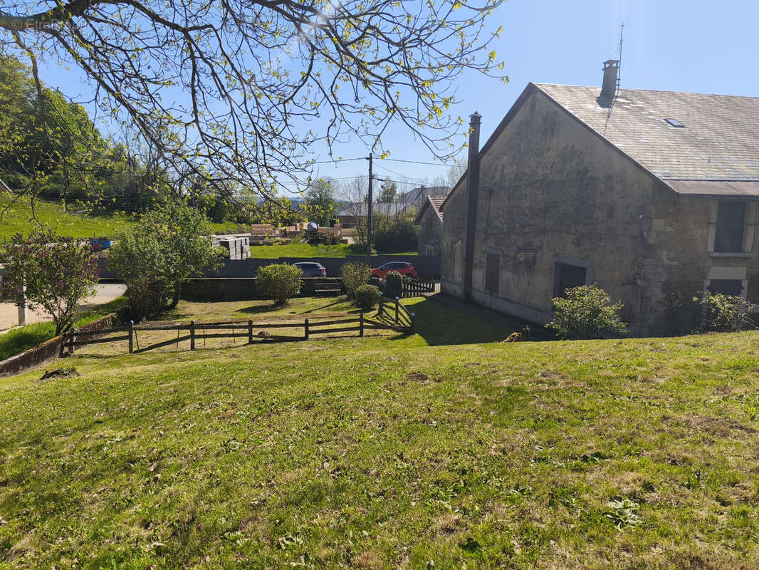 Maison à ARANC