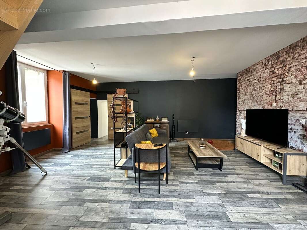 Maison à AUZITS