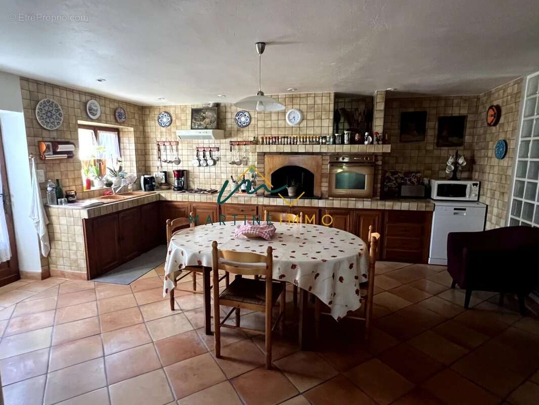 A vendre maison pierre de 240m2 - photo 5