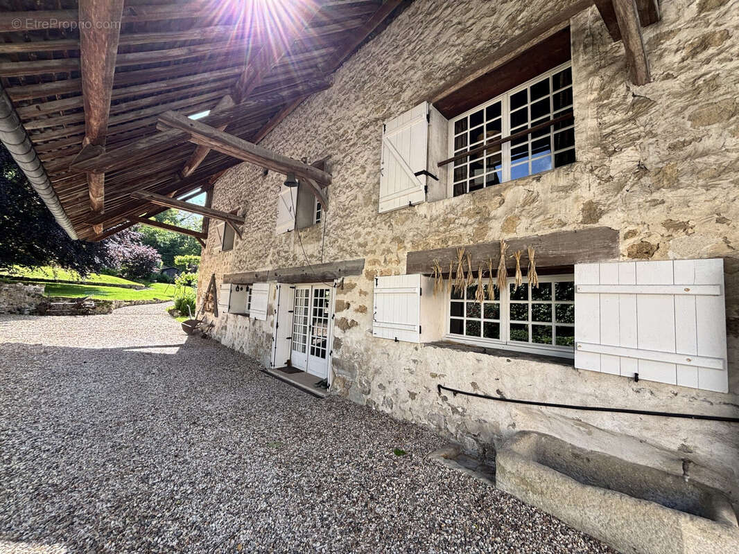 Maison 235 m² à Grisy-Les-Platres  - photo 5