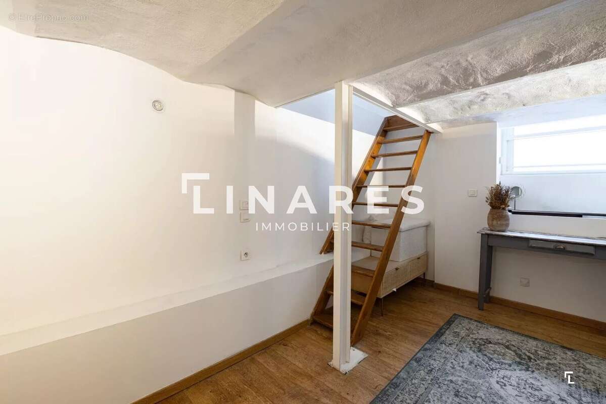 Appartement à MARSEILLE-5E
