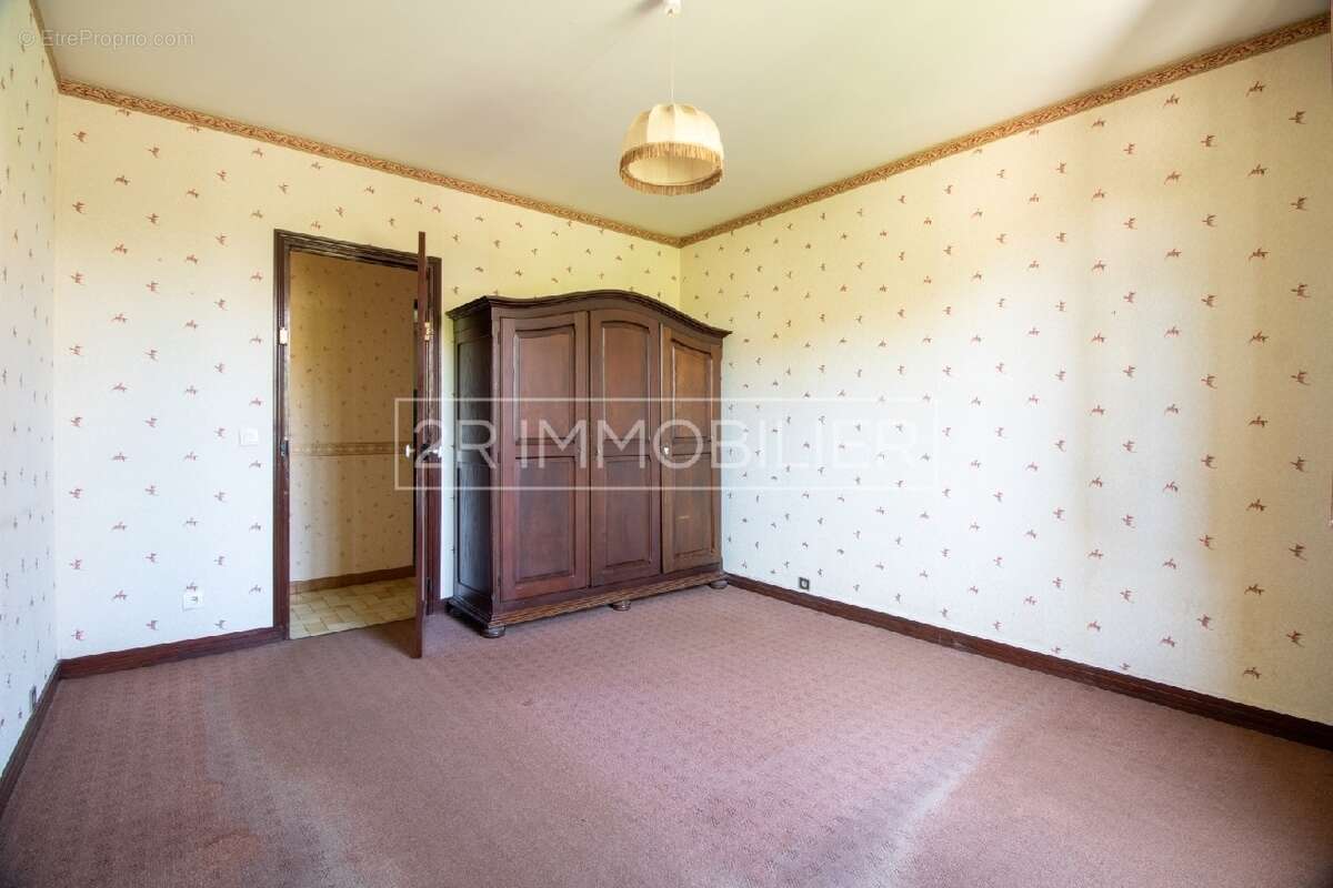 Maison à CONCHES-SUR-GONDOIRE