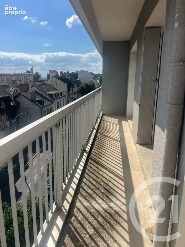 Appartement 5 pièces 84 m² à vendre à Aurillac (15000) - photo 1