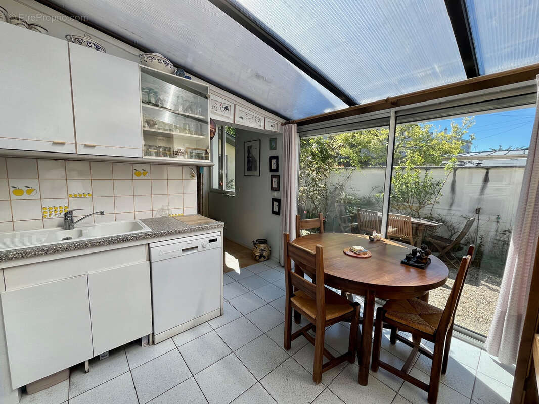 Maison à SAINT-MAUR-DES-FOSSES