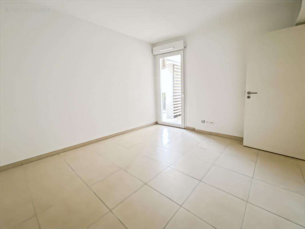 Appartement à MARSEILLE-14E