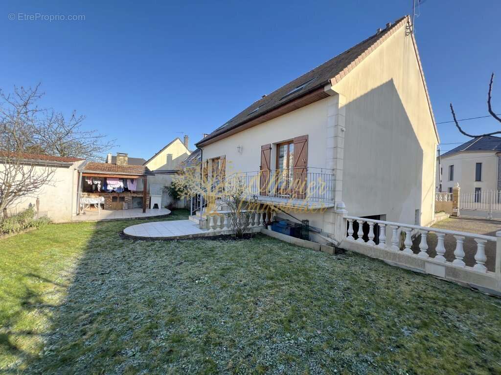 Maison à PONTAULT-COMBAULT