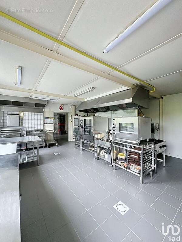 Photo 2 - Commerce à FEURS