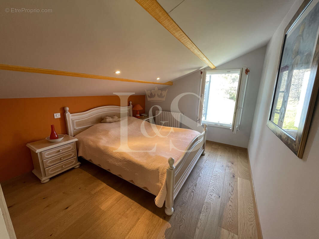 Maison à MALAUCENE