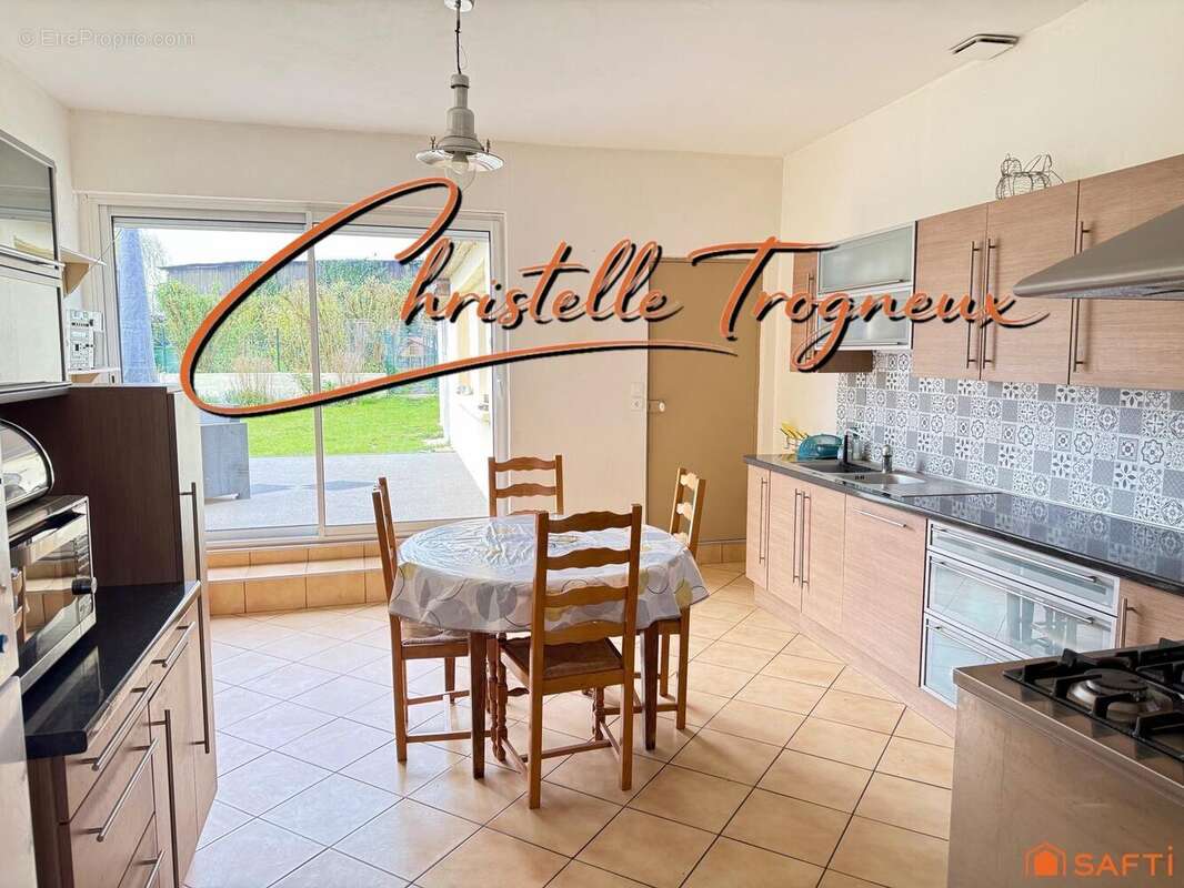 Maison 160 m² à Querrieu  - photo 2