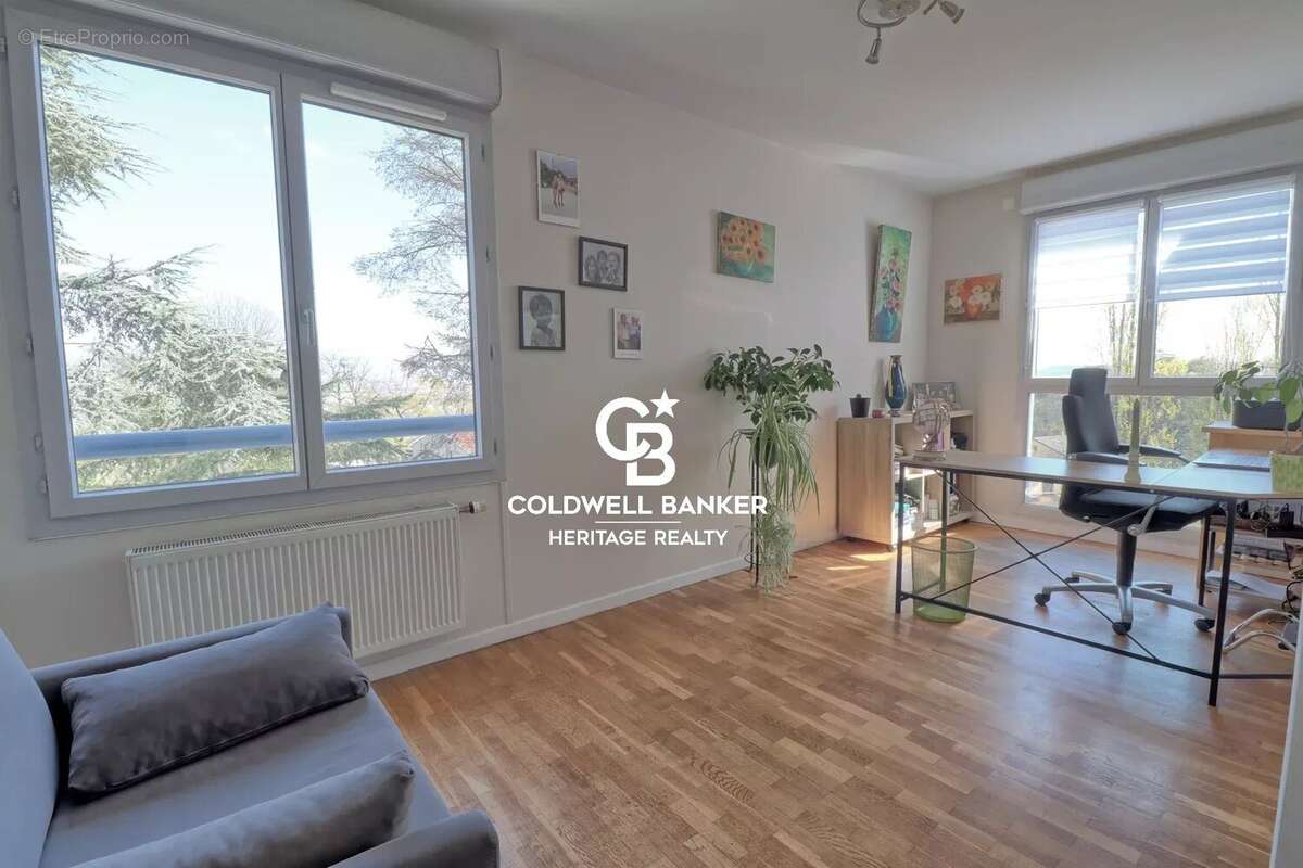 Appartement à SAINTE-FOY-LES-LYON