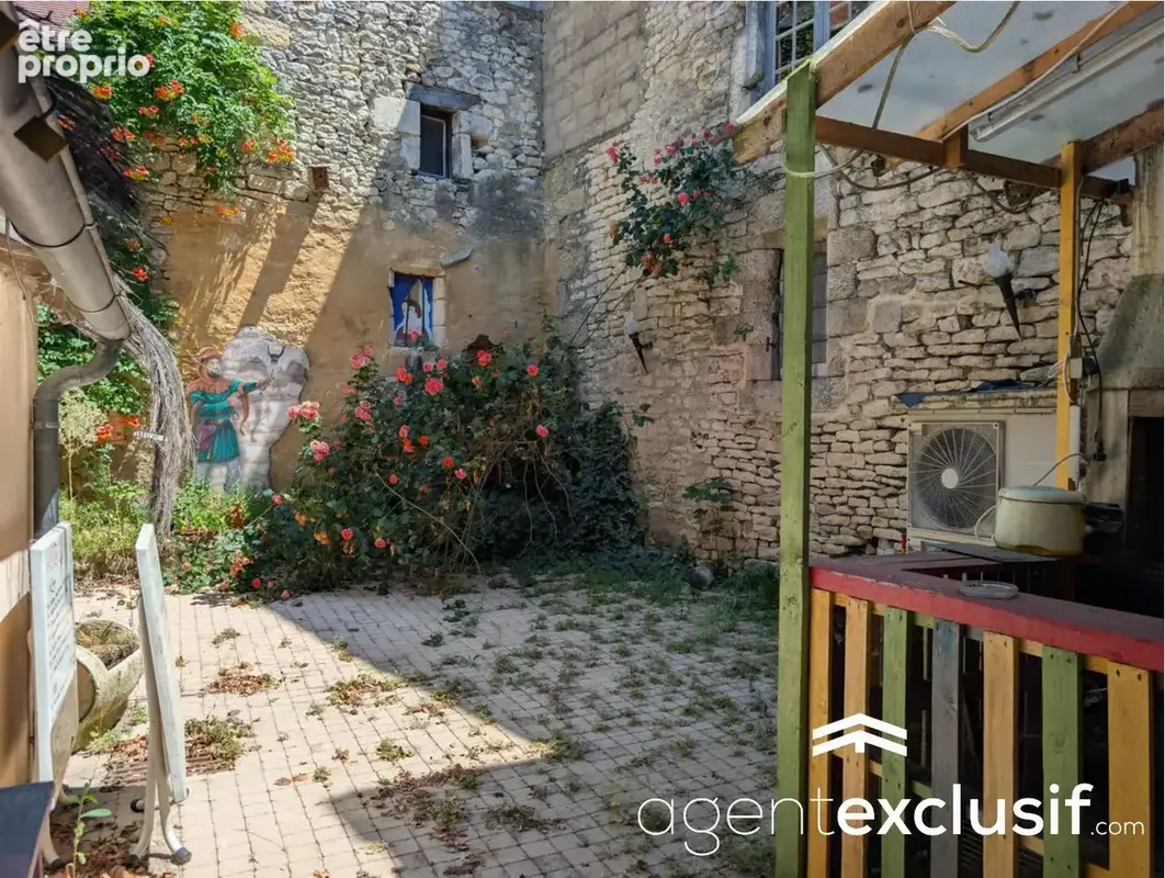 Maison 7 pièces 350 m² à vendre à Souillac (46200) - photo 4