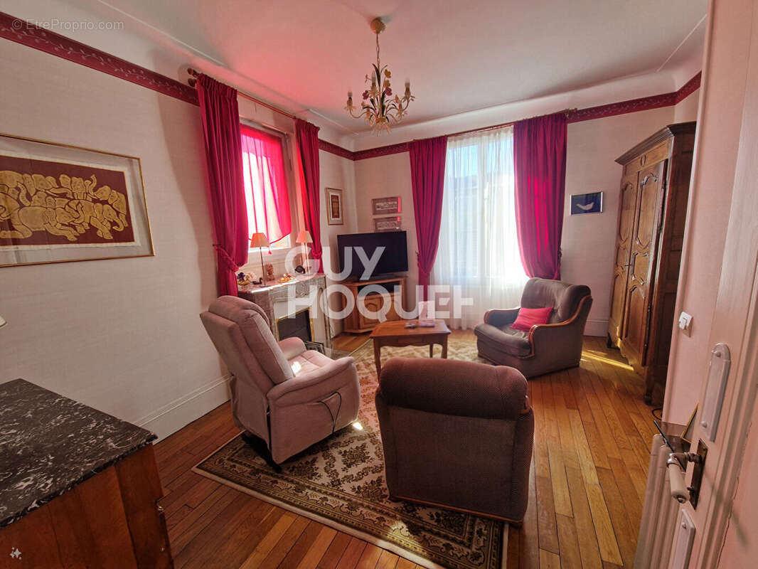 Maison 200 m² à Soissons  - photo 7